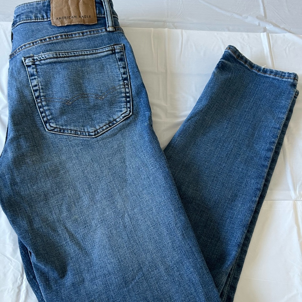 American Eagle Outfitters Men’s Medium Blue Slim Straight Jeans